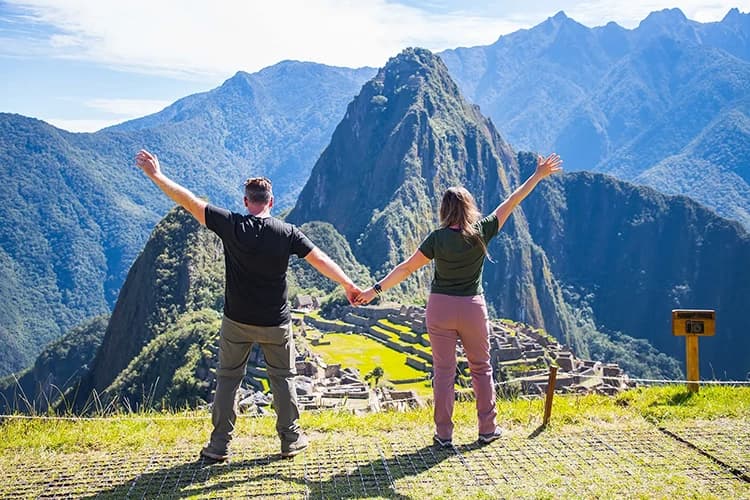 Machu Picchu Day Trip by Expedition train photos 1